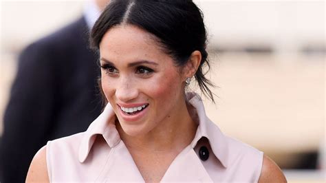 Trench coats in summer? Meghan Markle shows you how it's done | Vogue India