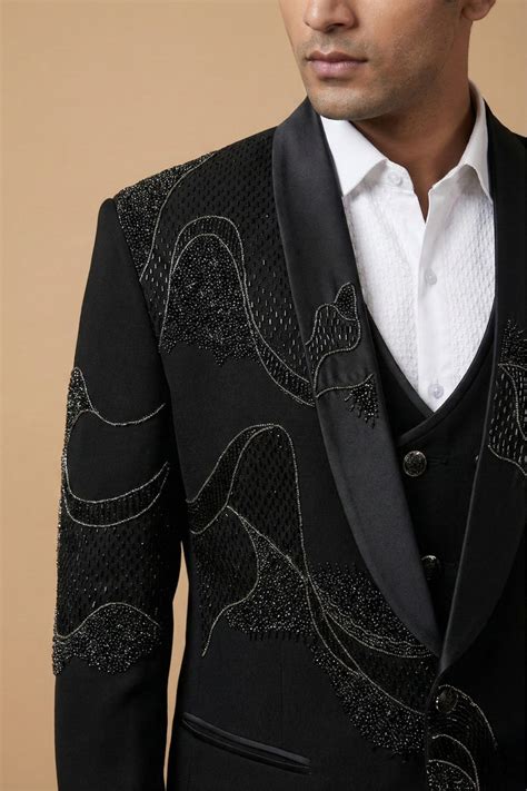 Shop Tuxedo Suits for Groom | Wedding & Cocktail Wear