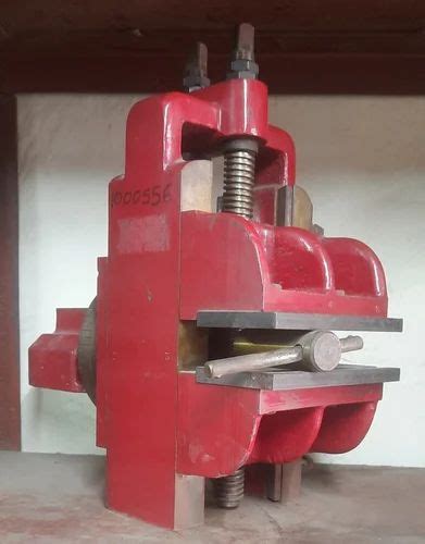 Lathe Machine Accessories - Quick Change Tool Post Wholesaler from Pune