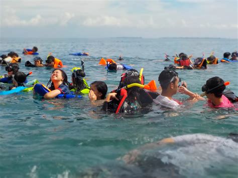 wisata bahari indonesia