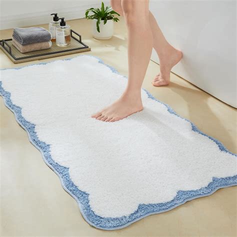 Amazon.com: Ohocut Luxury Microfiber Scalloped Runner Rug, White Bath ...