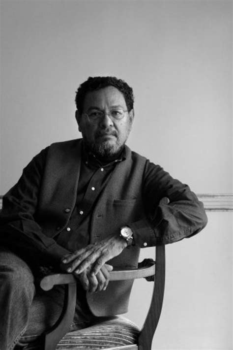 Élmer Mendoza: Élmer Mendoza: “El género amplía fronteras al ritmo de ...