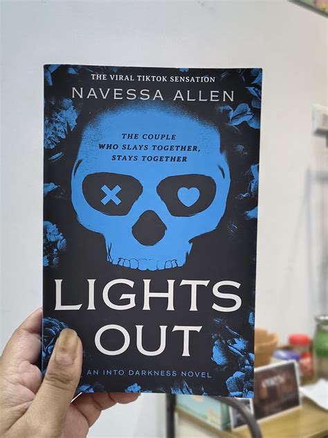 Lights Out: Book 1 of the multi-million copy bestselling Into Darkness ...