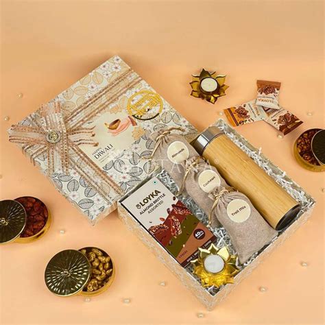 Eco-Friendly Diwali Hamper with Bamboo Bottle & Snacks – Giftana