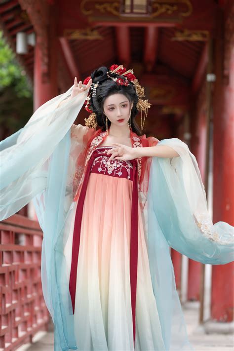 [YWW.ME] 2024.08.02 The little Su Su born in the rain outside the apricot blossom - V2PH