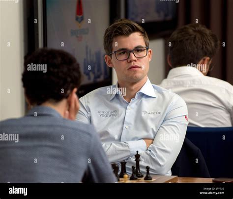 Chess grandmasters hi-res stock photography and images - Alamy