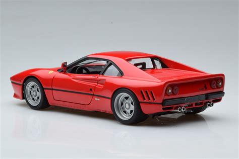 Vintage Ferrari 288 GTO Red Hot Wheels Elite 1/18 - Used Model