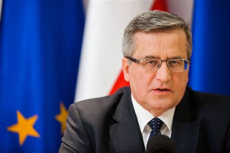 Бывший президент Польши Коморовский назвал виновного в побеге солдата в ...