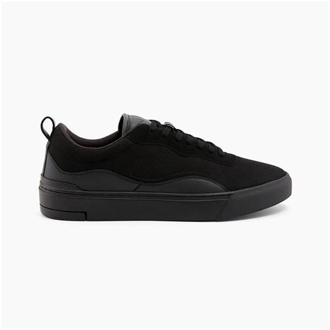 Enhanced Canvas Low – Triple Black – Ludic