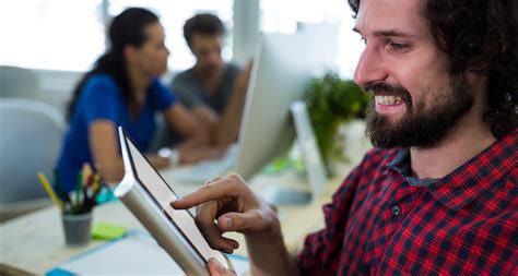 Humorous Article 的图像结果