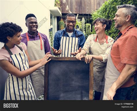 Community Support Group 的图像结果