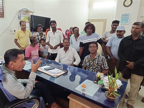 Residents of Patan's Surya Nagar reached the municipal office for water ...