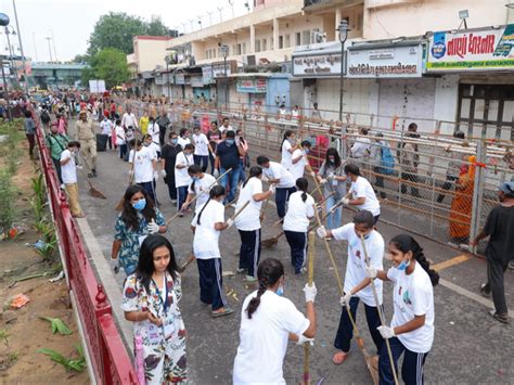 Clean-up on Rath Yatra route in Ahmedabad; AMC immediately removed ...