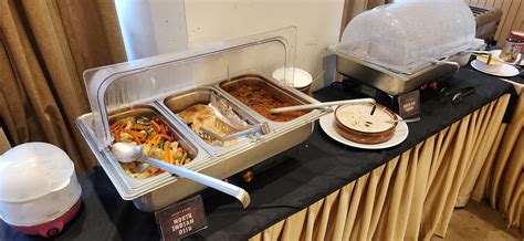 TREEBO PREMIUM GOLDEN BLISS TRIMURTI NAGAR SQUARE (Nagpur) - Hotel ...