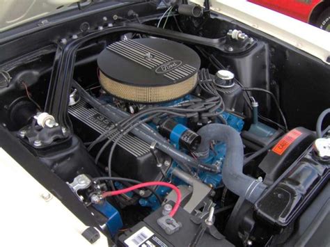 How to Add Nearly 100 HP to a Free-Breathing Ford 351 Cleveland