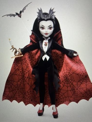 Monster High Skullector Dracula 2022 Limited Edition India | Ubuy