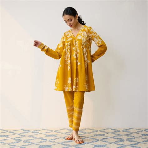 Shop New Fashion Dresses in India, Kurtas, Kurtis, Salwar Suits at ...