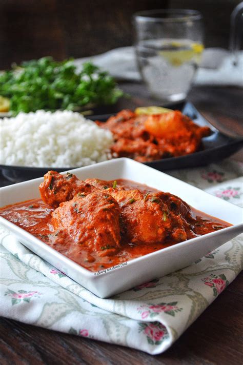 Spicy Indian Style Red Chicken Curry - Savory&SweetFood