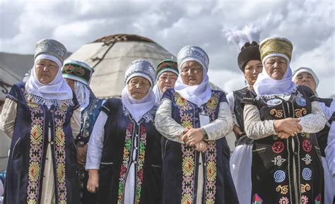 ⬇ Скачать картинки Буряты, стоковые фото Буряты в хорошем качестве ...