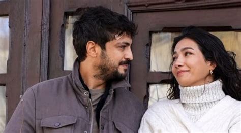 Taner Olmez i Aybuke Pusat - Potpune suprotnosti a odličan par na sceni ...