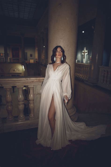 A line v neck wedding dress mena with long sleeves – Artofit