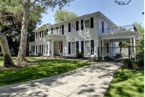 Favorite Movie House: Father of the Bride house - Your Modern Family