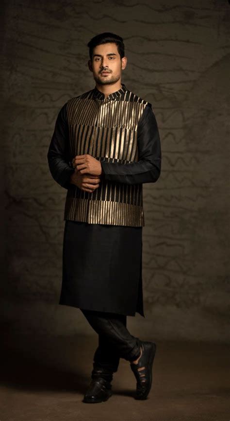 Designer Payal Singhal Tells Us How To Effortlessly Turn Heads With ...