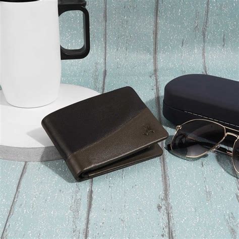 Buy Wallets for Men Online at Best Prices in India