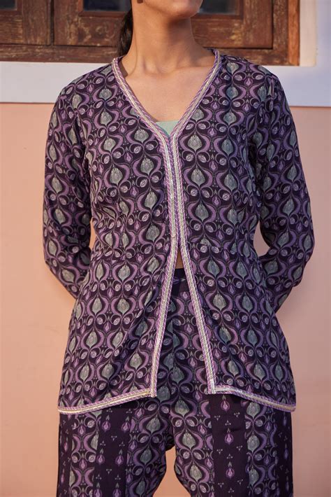 Mayur Pankh Jacket with Kalidaar Pant & Bustier - Set of 3 – MANJIMAN