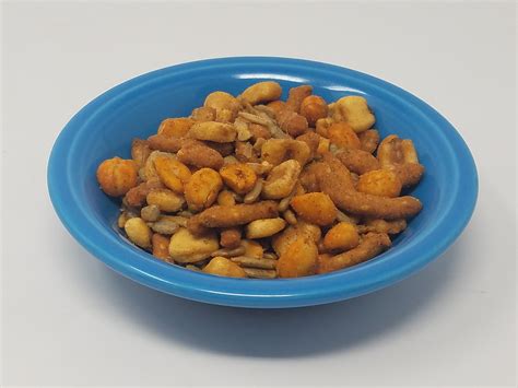 Buc-ees Beaver Famous Southwest Trail Mix With Jalapeno Cheddar 12 Oz ...