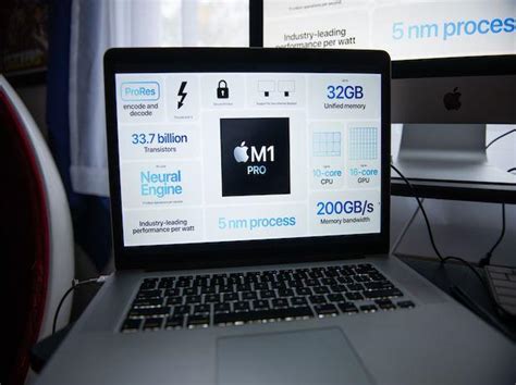MacBook First Intel 的图像结果