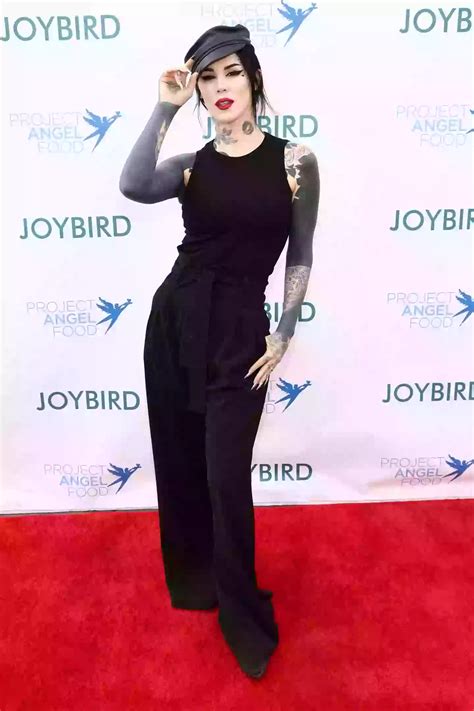 Kat Von D covered herself in black ink after being sued in first-of-its ...