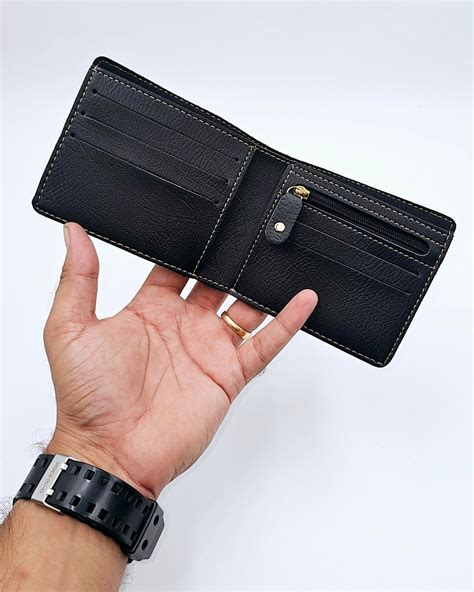 Ultimate Personalized Gift Hamper for Him – Stylish and Practical Esse ...