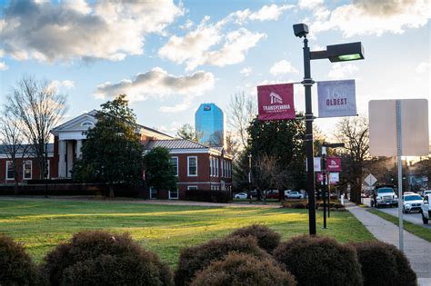 Students choose Transylvania for exceptional education in the heart of Kentucky - Transylvania ...