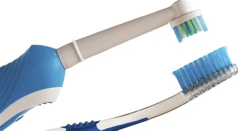 È meglio lo spazzolino elettrico o manuale