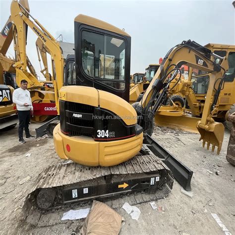 Used Caterpillar 304 Mini Earth Moving Excavator Machine Cat 304cr Used ...