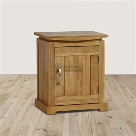 TEZERAC -GANDOLF SIDE TABLE WITH DOOR : Amazon.in: Home & Kitchen