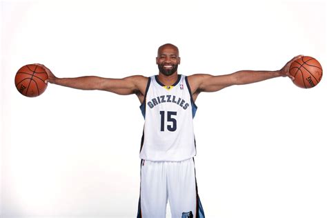 Download NBA Player Vince Carter Wallpaper | Wallpapers.com