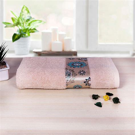 Rangoli Century 450 GSM Cotton Bath Towel (Size: 71x147 CM)