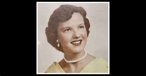 Obituary | Clara Messina | Huff & Lakjer Funeral Home, Inc.