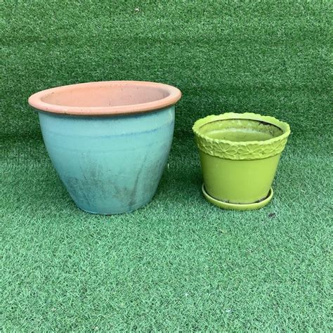146 Glazed Terracotta Flower Pots | EstateSales.org