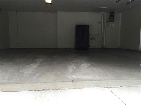 Creekbed Epoxy Garage Floor install - Garage Revolution