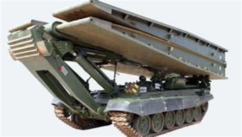 Defence Ministry inks contract with HVF for 47 Tank-72 BLT worth Rs ...