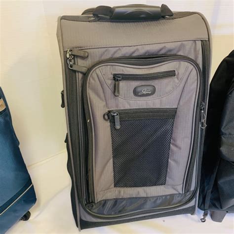 Lot #303- Carry-On Luggage: Arnold Palmer, Skyway & Sports PLUS Olympia ...