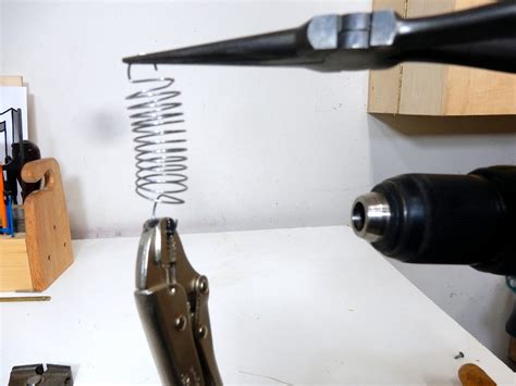 How to Make a Small Spring 的图像结果