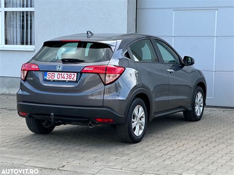 Second hand Honda HR-V - 11 780 EUR, 196 500 km - Autovit