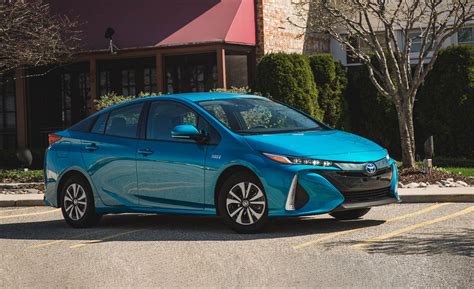 2020 Toyota Prius Prime Reviews | Toyota Prius Prime Price, Photos, and ...