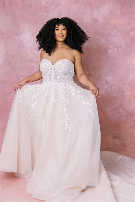 Plus Size Wedding Dresses - The White Flower - San Diego, CA