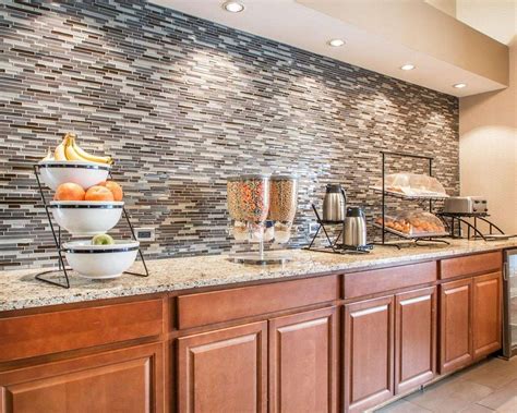 GREENSTAY COURTVIEW (Springfield) - Hotel Reviews, Photos, Rate ...