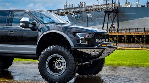 2021 - FORD F-250 MEGARAPTOR BY MEGAREXX TRUCKS | Fabricante FORD | PlanetCarsZ